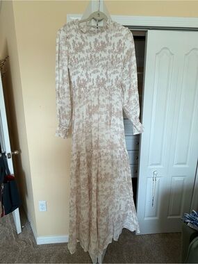 Printed Long Sleeve Maxi Dress in Cream and Beige